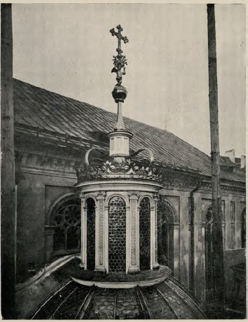 Fig. 108. Latarnia kaplicy Zygmuntowskiej.