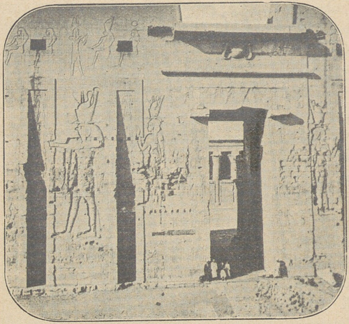 Wejście do świątyni w Edfu