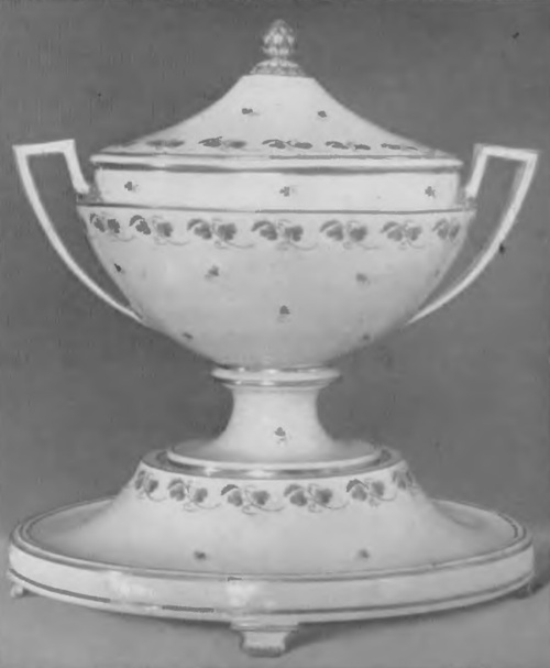 Fig. 39. Wiedeń. ok. r. 1810. Waza
