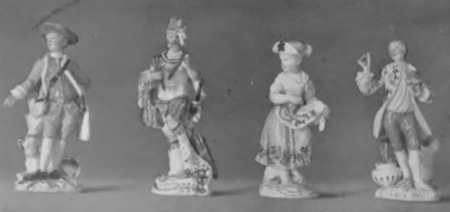 Miśnia. ok. r. 1750. Figurki: myśliwy. Ameryka, ogrodniczka, kawaler jako ogrodnik.