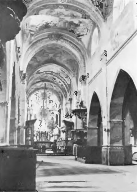 Wnętrze kościoła pocysterskiego w Jędrzejowie, przerobione w XV. i XVIII wieku.