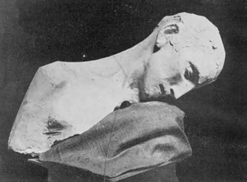 Xawery Dunikowski. Macierzyństwo (fragment. gips).