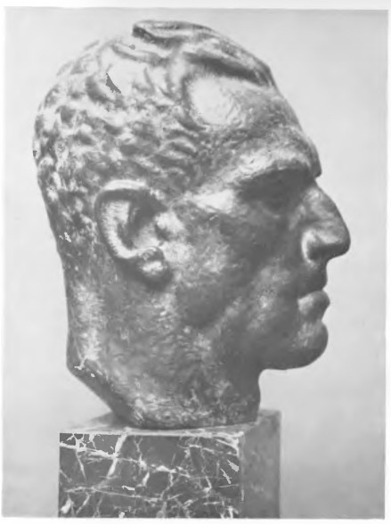 GŁOWA MĘŻCZYZNY (bronz). Dział Sztuki na P. W. K. w Poznaniu