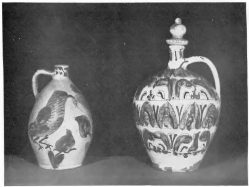 DZBANKI LUDOWE: z Sokala (na lewo) i z Pistynia (na prawo) (Wsch. Małop.); (Zbiory Muzeum przemysłowego, Kraków)