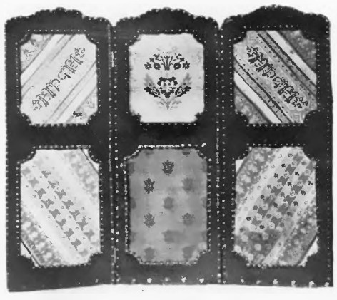 Fig. 43. Parawan turecki trzyskrzydłowy. 1,18 X 1,35 m., wiek XIX.