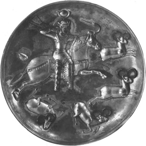 Ryc. 16. TALI RZ SREBRNY WYZŁACANY. TP. SASSANIDÖW. VI-VII w. po Chr., średnica 26 cm. W L H. Kevorkian, New York.