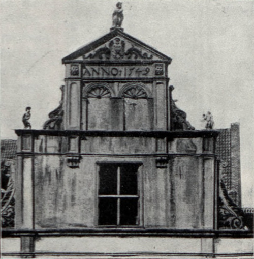 Szczytnica domu robotniczego z r. 1549.