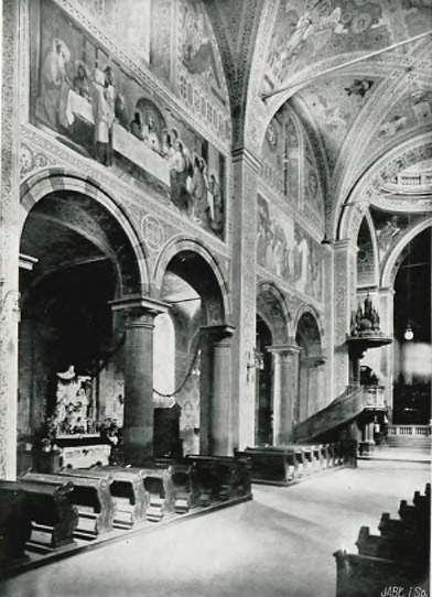 TABL. III. WNĘTRZE KATEDRY PŁOCKIEJ W 1915 R. FOT. S. PRZYBOJEWSKI.