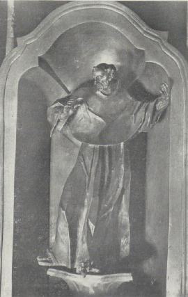 26. Przemyśl. Kościół oo. franciszkanów. Posążek cynowy ś. Franciszka w zakrystji. — Fot. A. Bochnak.