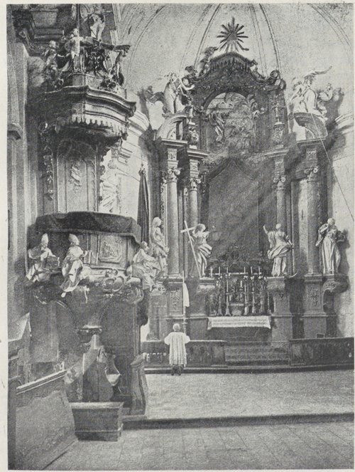 59. Dukla. Kościół parafjalny. Główny ołtarz. Fot. dr E. Świeykowski.