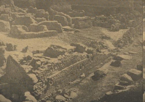 Wykopaliska na zachodnim stoku Akropolis w Atenach. Ruiny Świątyni Dyonizosa