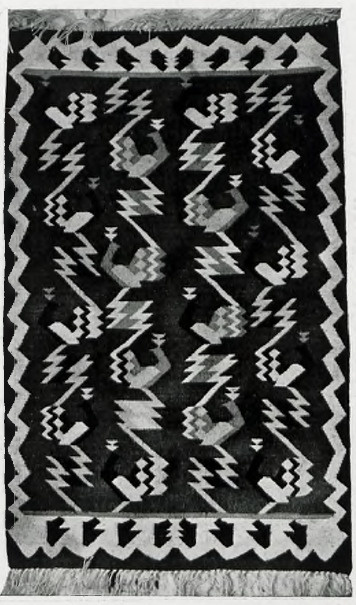 Fot. R . S . Ulatowski, Poznań. Kilim. Praca uczniów Wydziału tekstylnego. Kurs prof. Wład. Roguskiego.