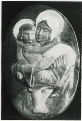 Madonna (ceramika), zaprojektowana i wykonana przez uczniów III r. na kursie prof. Gajewskiego.