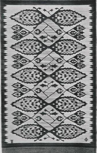 „PAŁAC SZTUKI” KILIM tzw. “KOLCZASTY” WYKONANY W PRACOWNI POLSKI PRZEMYSŁ KLIMARSKI “KLIM” W KRAKOWIE PROJ. ARCH. BOGDAN TRETER”