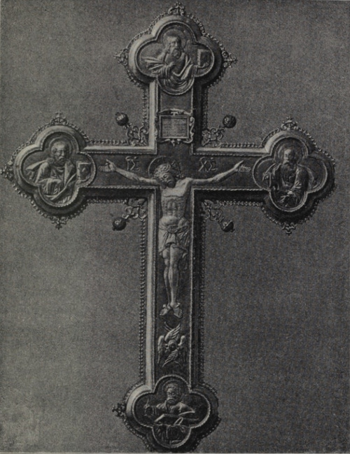 Ryc. 19. Krucyfiks srebrny pozłocisty, roboty Andrzeja Kasyanowicza, złotnika lwowskiego (r. 1638). Własność instytutu Stauropigialnego we Lwowie. Sam krzyż bez postumentu.