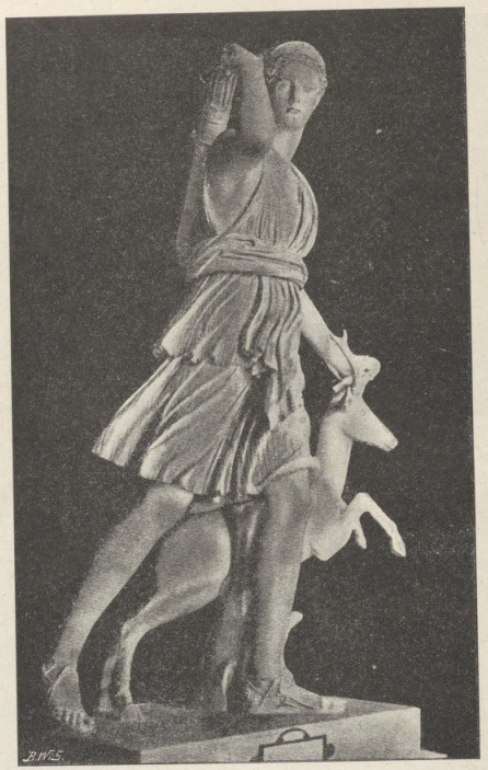 Fig. 256. Dyana wersalska. Luwr.