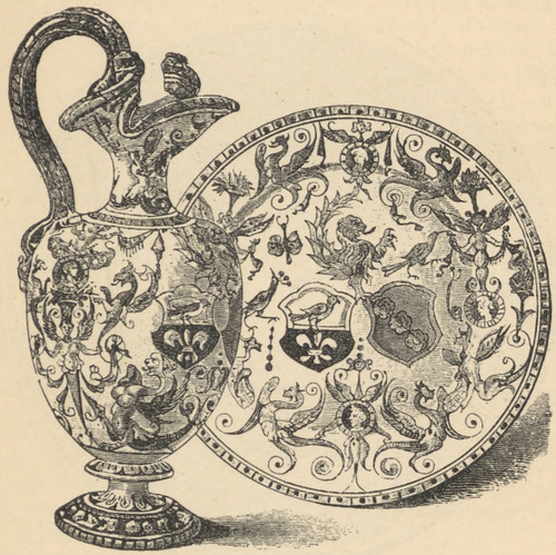 Fig. 317. Dzban majolikowy i talerz z Urbino. Berlin. (Kunstgewerbe Muzeum).