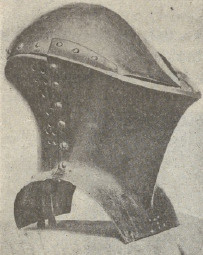 Ryc. 267. Hełm turniejowy późnogotycki.