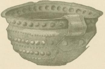 Wiz. 20. Czarka spiżowa z Rzeżuchni znaleziona w r- 1876. (Do str. 43).